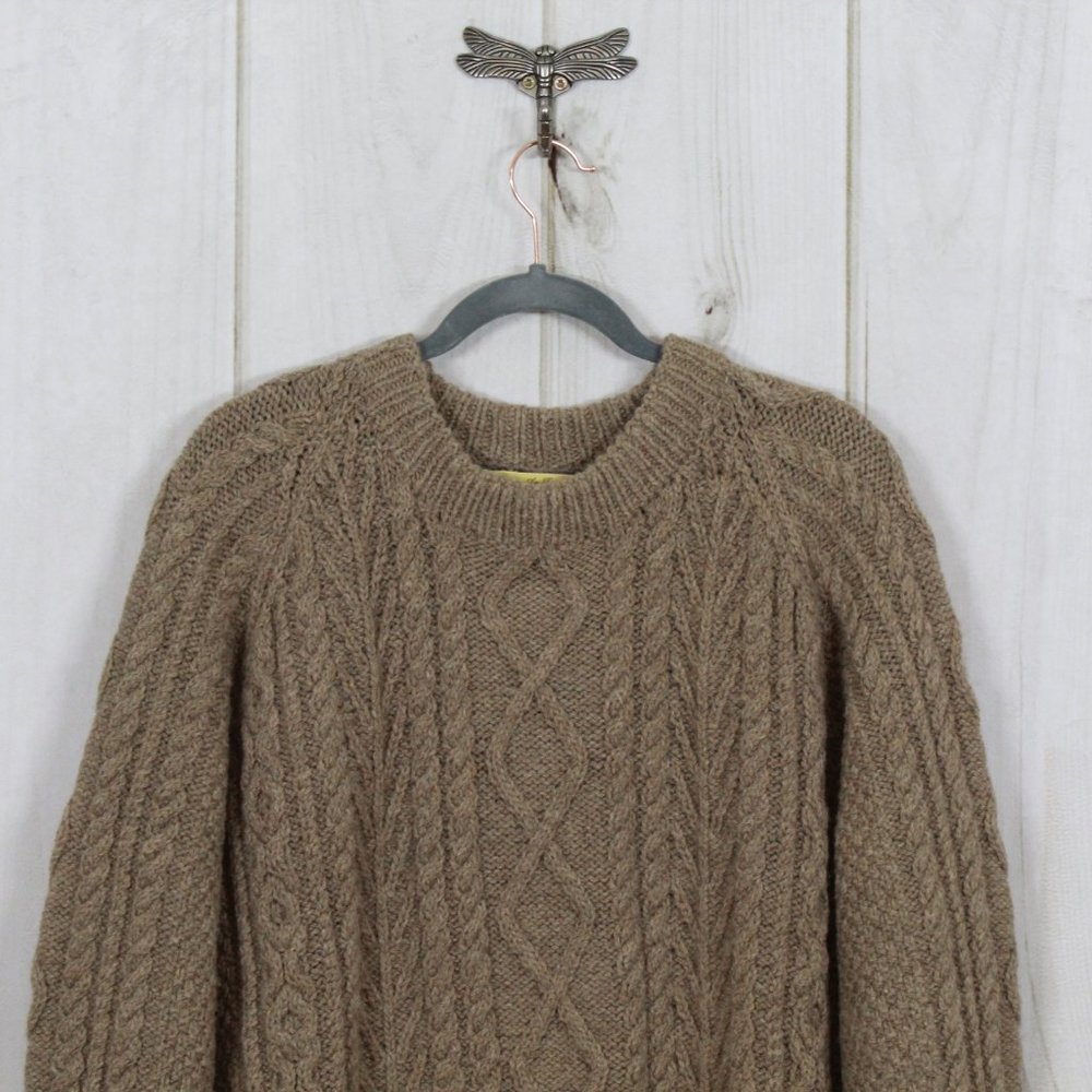 AN TUIRNE Hand Knitted Wool Corded Sweater - Picture 2 of 11